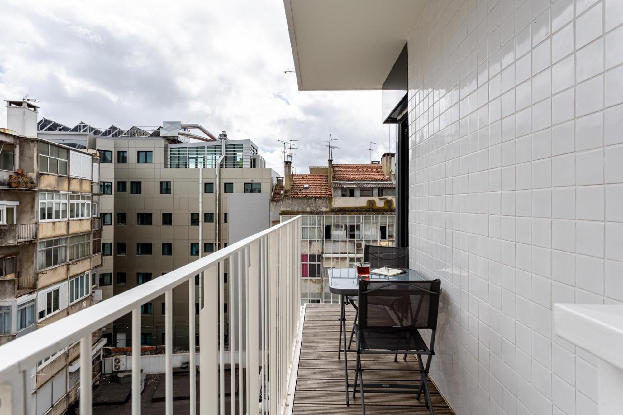 Joivy Chic Apt With Balcony Near Liberdade Avenue Apartment Lisbon Luaran gambar